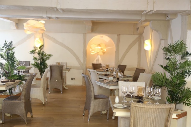 Hotel La Place Gallery